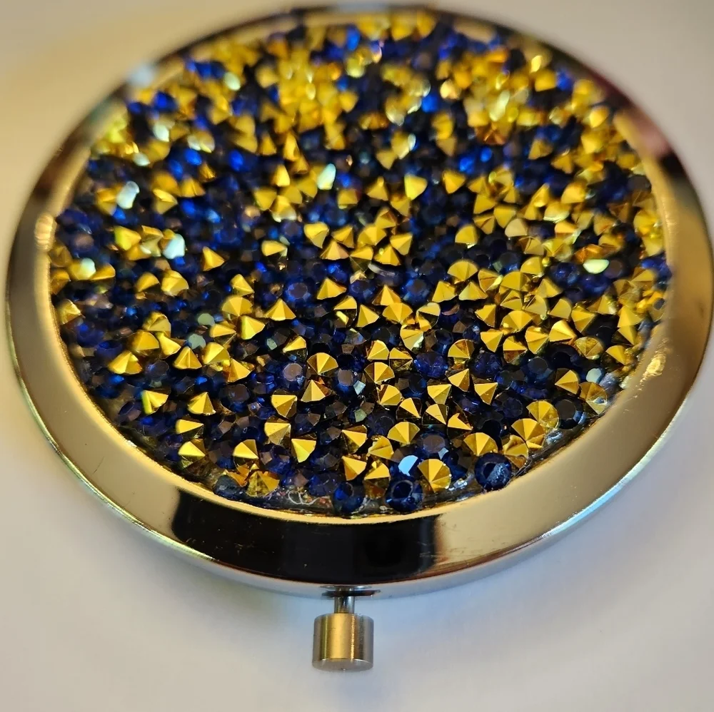 Set of 6 bejeweled metal case snap clasp compact mirrors with protective plastic